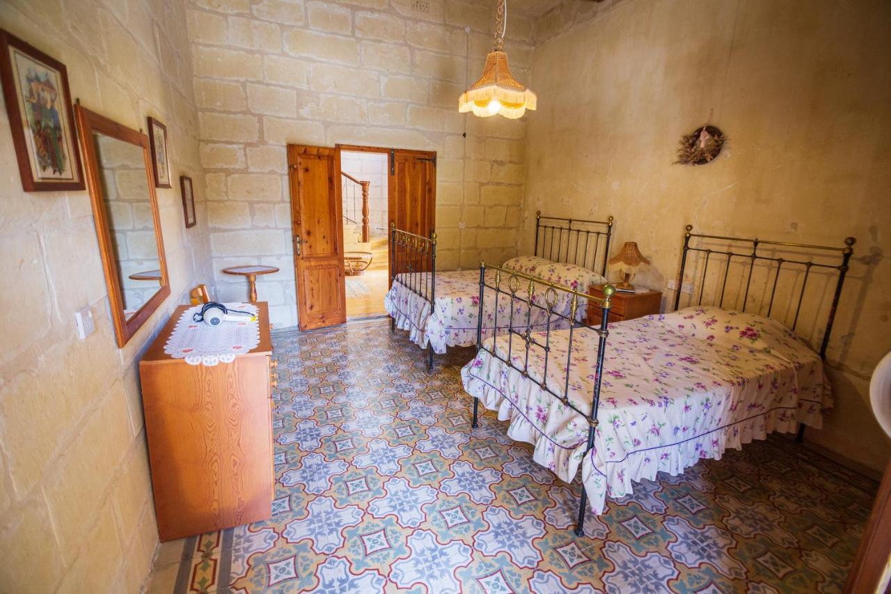Dar Ta' Tumas Villa Gharb  Exterior photo