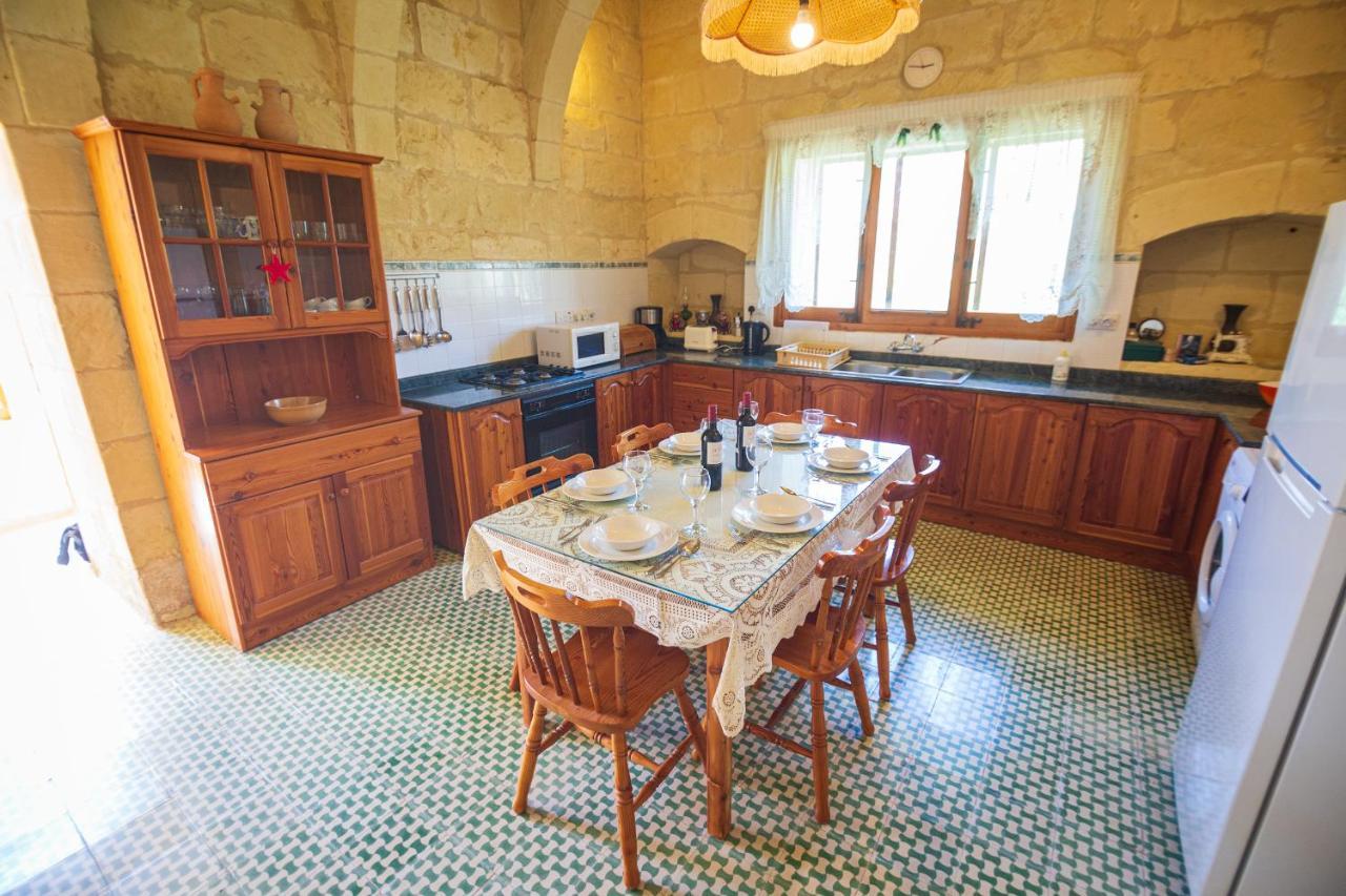 Dar Ta' Tumas Villa Gharb  Exterior photo