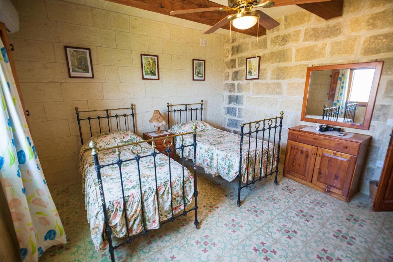 Dar Ta' Tumas Villa Gharb  Exterior photo